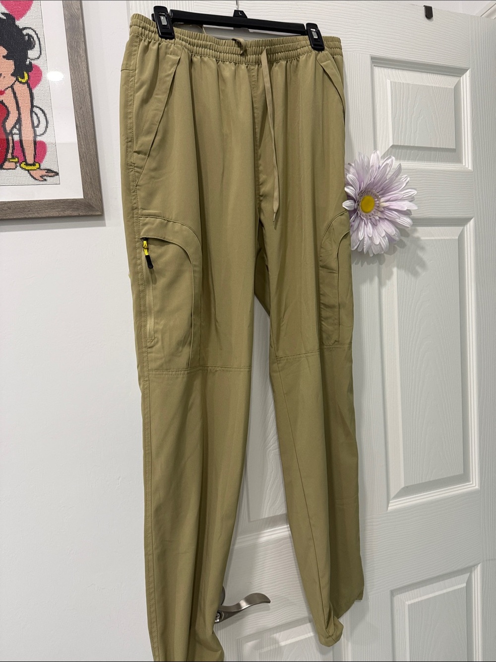 Women's Casual Drawstring Cargo Pants in Olive